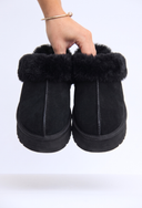 Bota Mule Whistler com Pelúcia Preta Upper