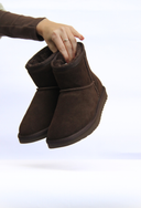 Bota Cano Médio Mini Plataforma em Camurça Marrom Upper