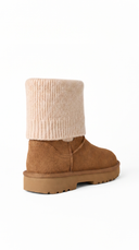 Bota Chelsea Cano Curto em Camurça com Tricot Bege Upper